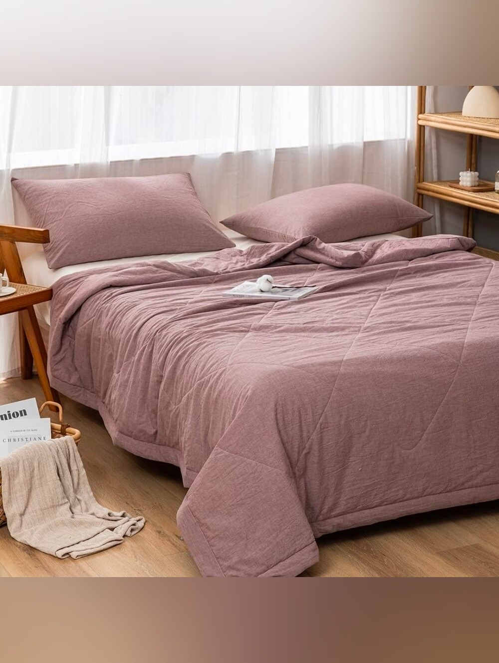 Queen Lightweight Quilted Comforter Brand New